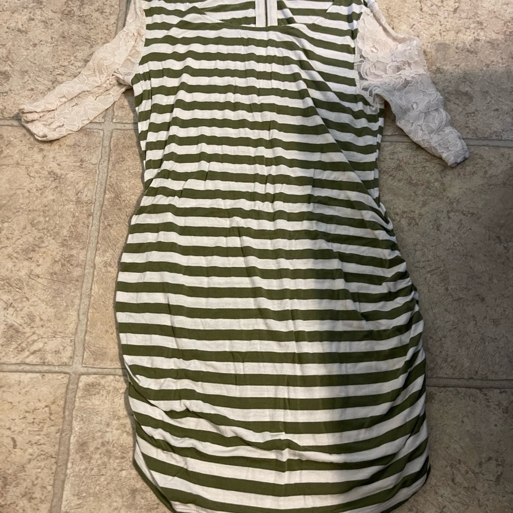 Jessica Simpson maternity